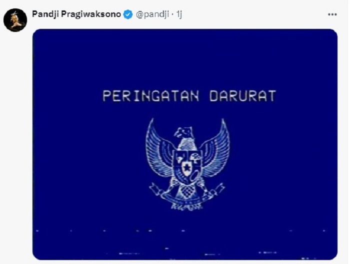 Salah satu unggahan komika Panji Pragiwaksono di Akun X nya, ia mengunggah gambar peringatan Darurat