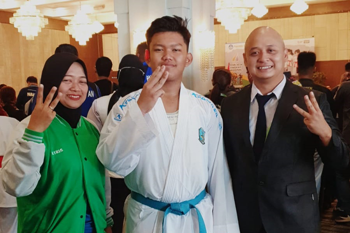 Alsedat Jalabadra Trimianto (tengah) bersama pendampingnya di Jakarta, (22/8).