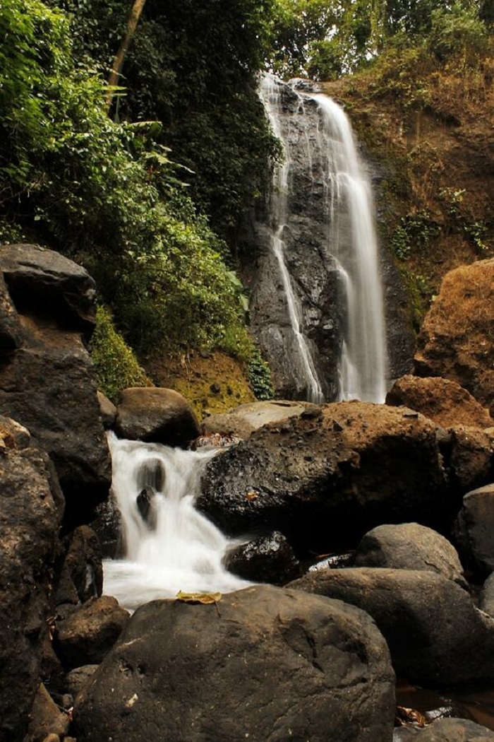 Air Terjun Sekelip di Jombang