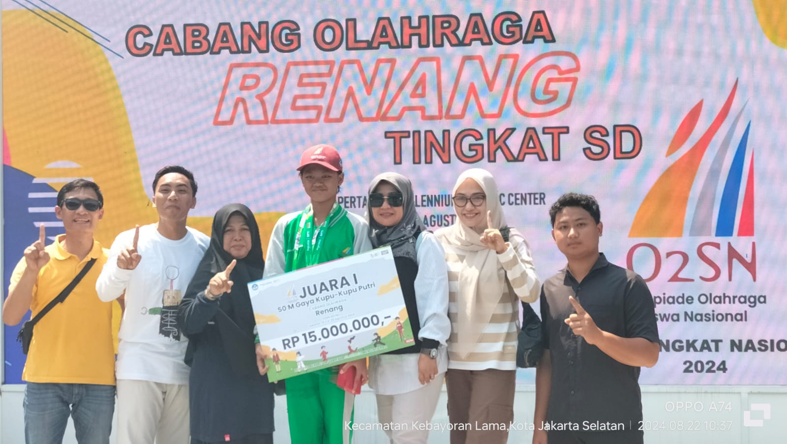 Baiq Aisyah Hernawangwulan Ningtyas, siswi SDN Pojokrejo Kesamben yang meraih emas renang O2SN nasional