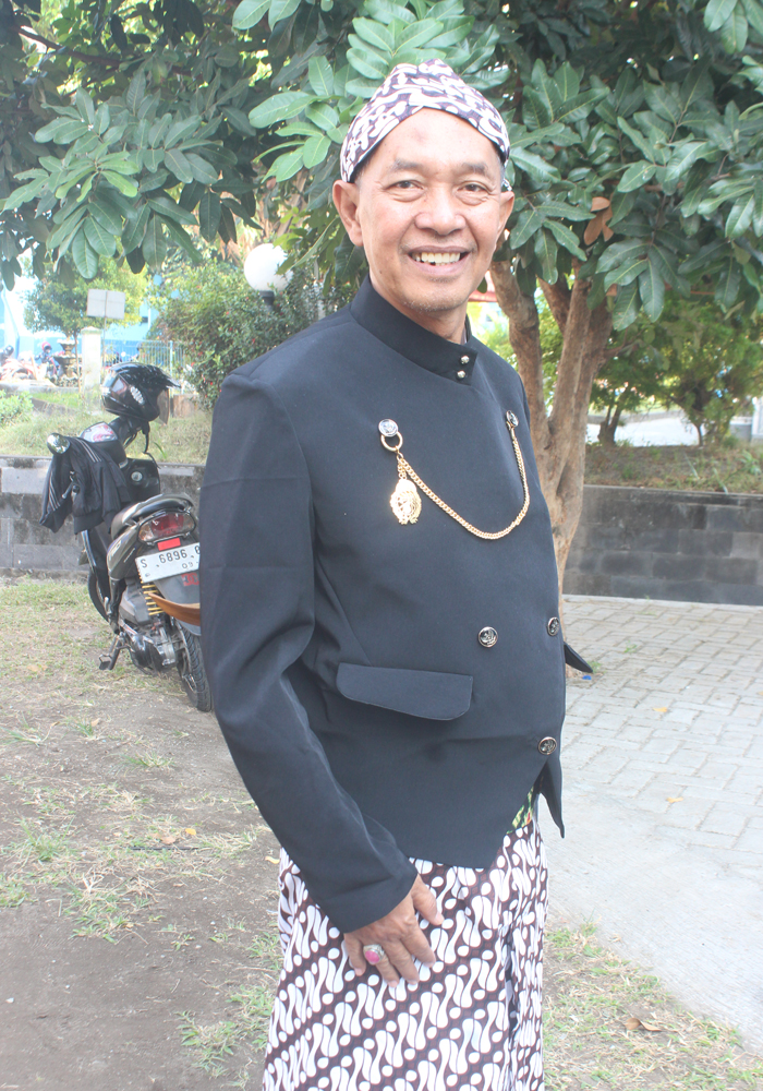 Zainal Fatoni, SPd, MPd, MMPd, MSi, MM, kepala SMAN 3 Jombang