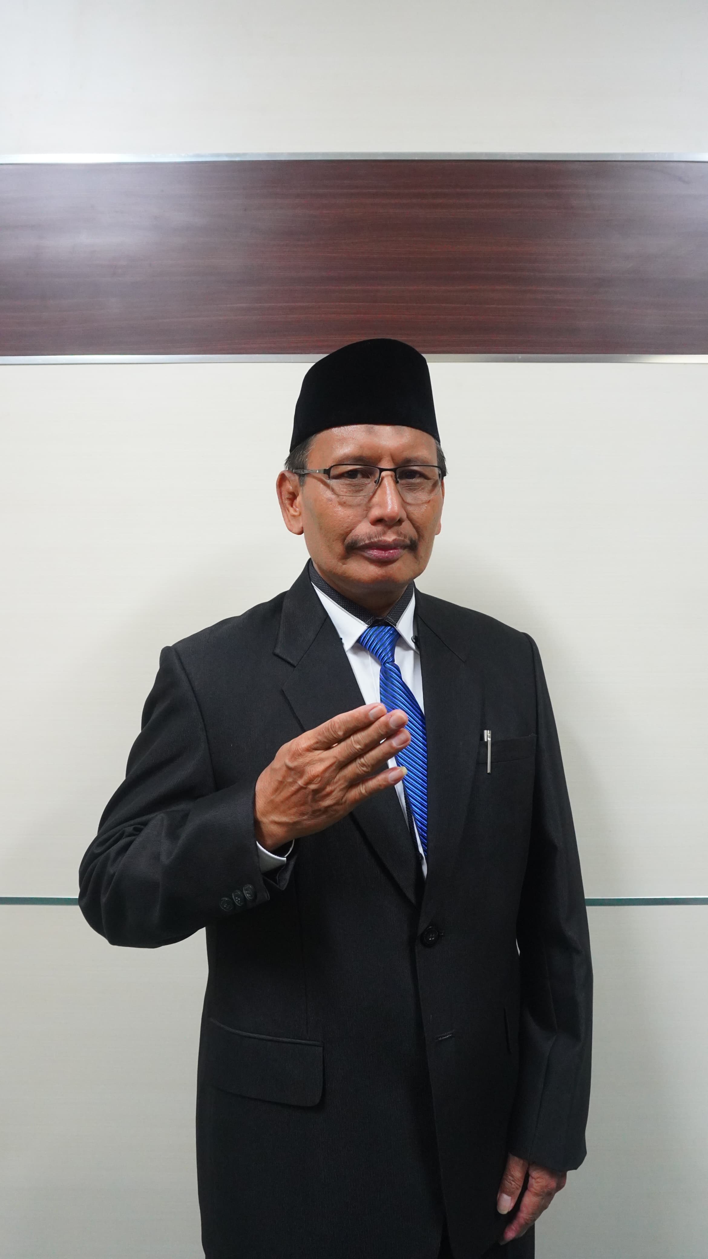 H Moh Ilyas Lc MMPd, Kepala MAN 4 Jombang Pondok Pesantren Mamba&rsquo;ul Ma&rsquo;arif Denanyar