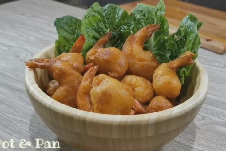 Udang Balon Crispy: Camilan Viral yang Mengembang Seperti Balon
