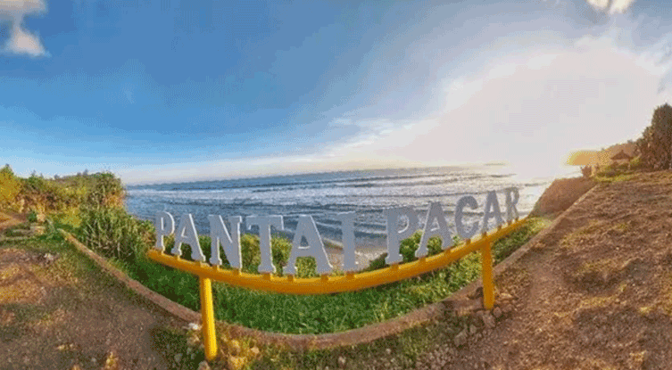 Oantai Pacar di Tulungagung
