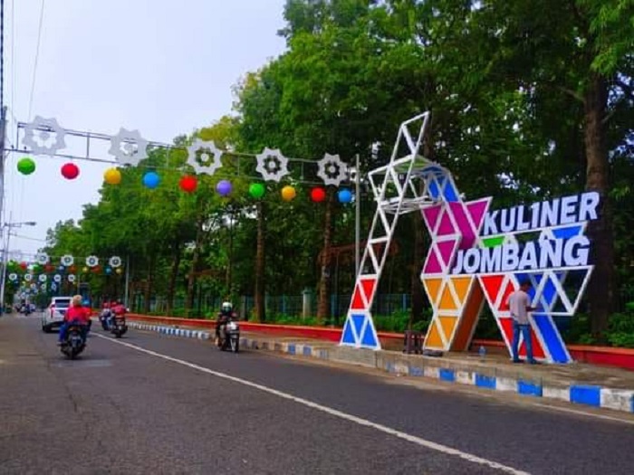 Kuliner Jombang, salah satu lokasi cari camilan dan wisata kuliner di pusat kota Jombang
