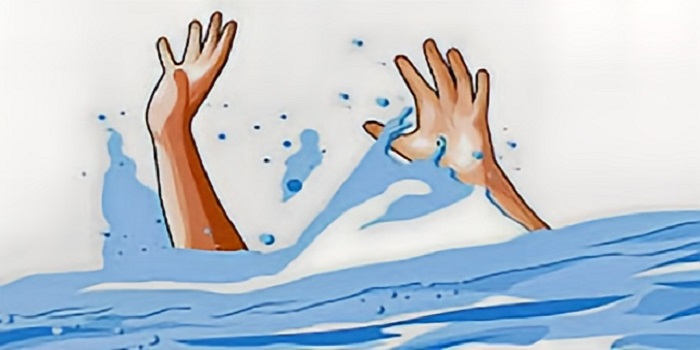 Ilustrasi bocah tenggelam di kolam renang