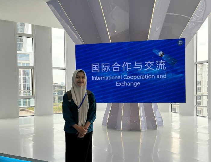 Shalaisya saat mengikuti berbagai kegiatan dengan konsep cultural and science dalam ajang The 8th Belt And Road Youth Science And Cultural Exchange Event.