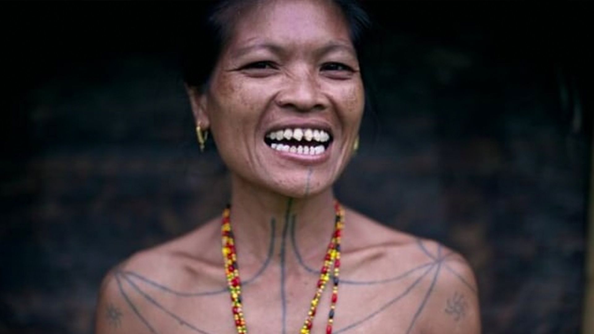 Tradisi gigi runcing yang dilakukan Suku Mentawai