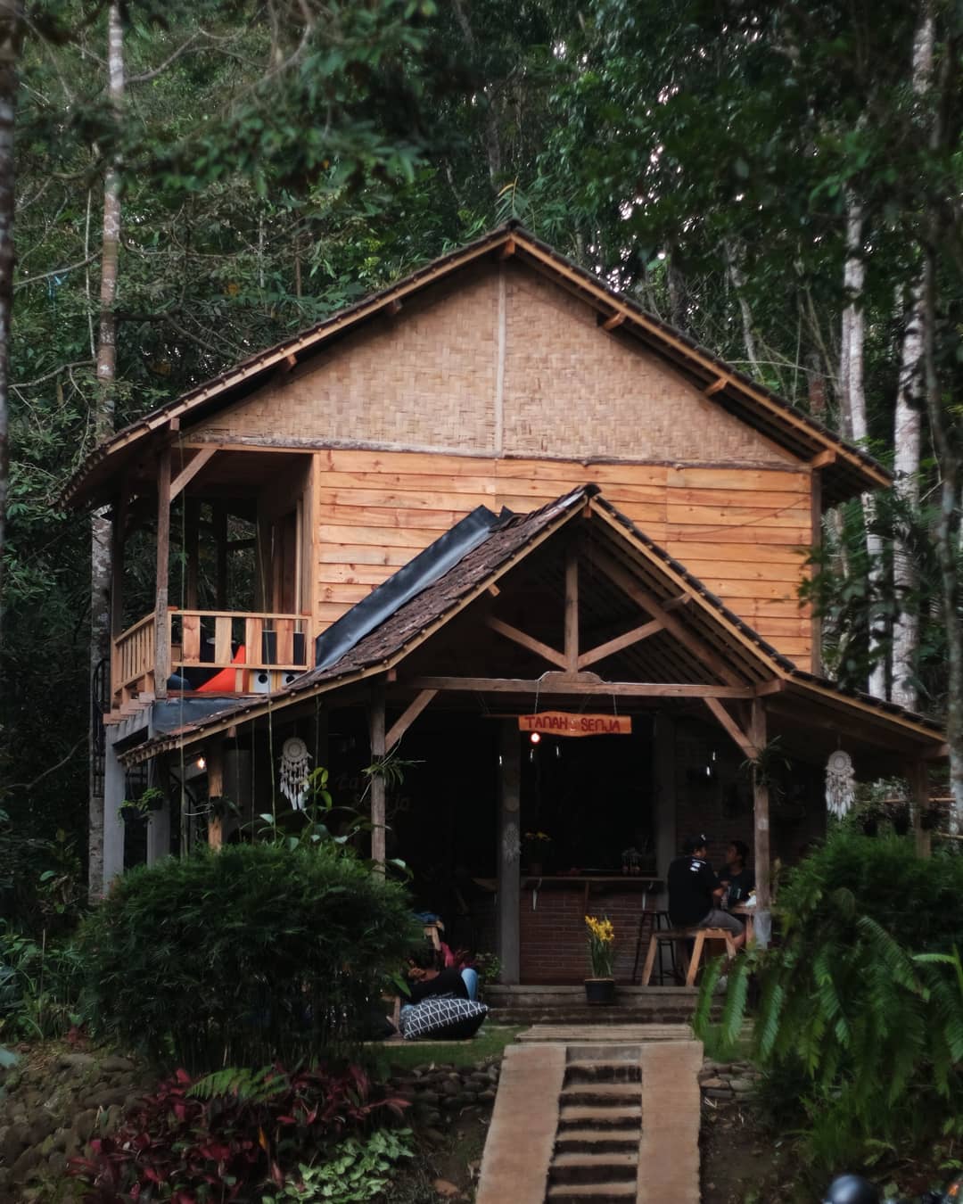 Kafe Kedai Tanah Senja di Jombang