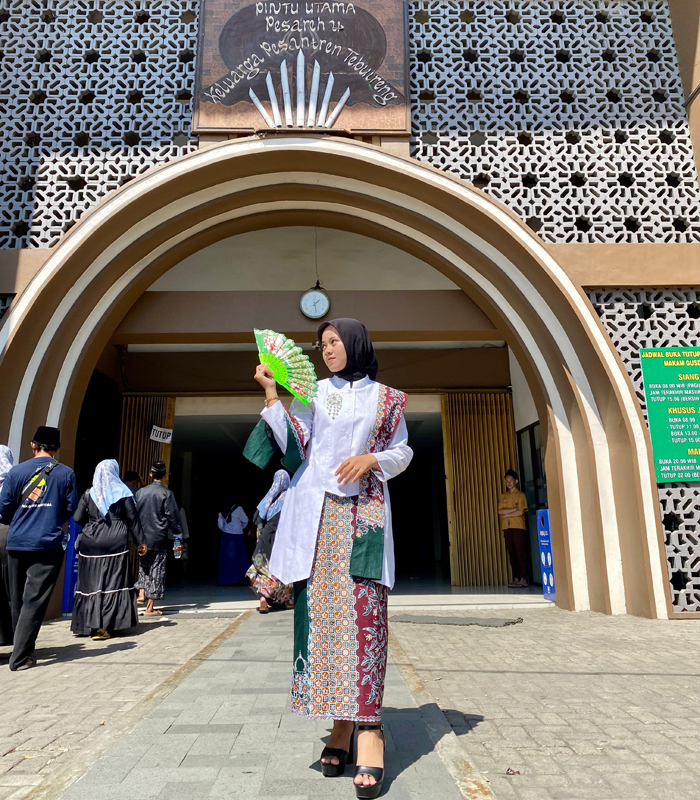 Arseryn Putri Pradita Rachmawati, siswa MAN 7 Jombang yang jadi menjadi puteri muslimah favorit Jawa Timur juga dikenal mandiri sejak dini