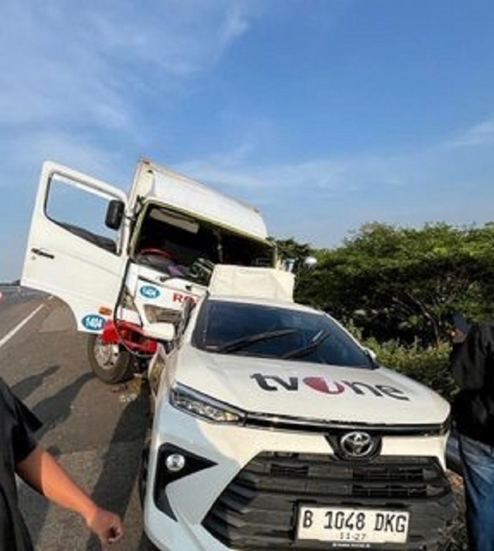 Mobil kru TV One yang terlibat kecelakaan maut di Tol Pemalang Jawa Tengah