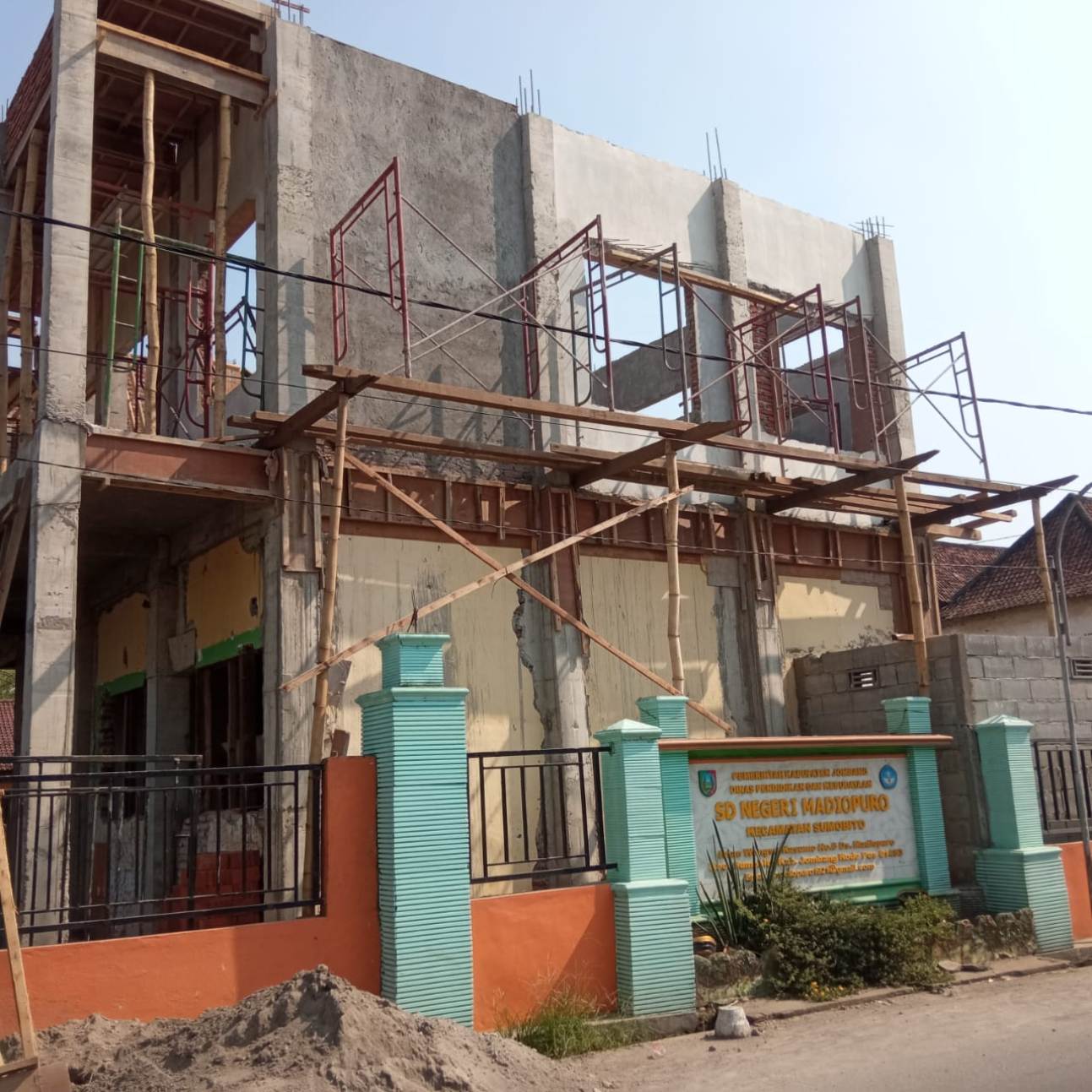 Proyek Rehab SDN Madiopuro, Sumobito Jombang ini terancam molor