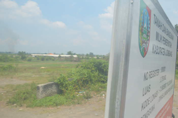 Lahan milik pemkab di Desa Ceweng, Kecamatan Diwek yang rencananya difungsikan sebagai taman tematik atau RTH.