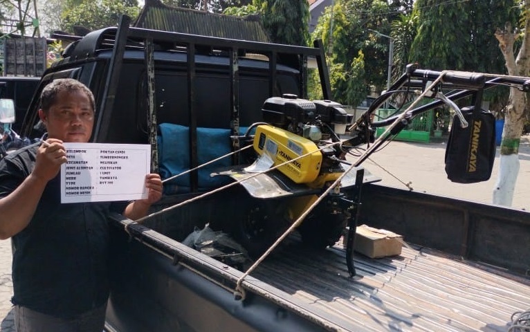 Poktan di Kecamatan Ngusikan mendapat bantuan alsintan berupa mesin Cultivator dari dana DBHCHT