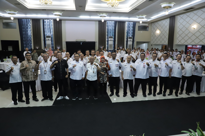 Pemkab Jombang menyelenggarakan High Level Meeting Tim Pengendalian Inflasi Daerah (TPID) kedua di Hotel Fatma pada Rabu (20/11) pagi.