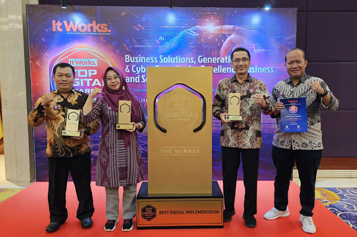 Direktur RSUD Jombang Dr. dr., Ma