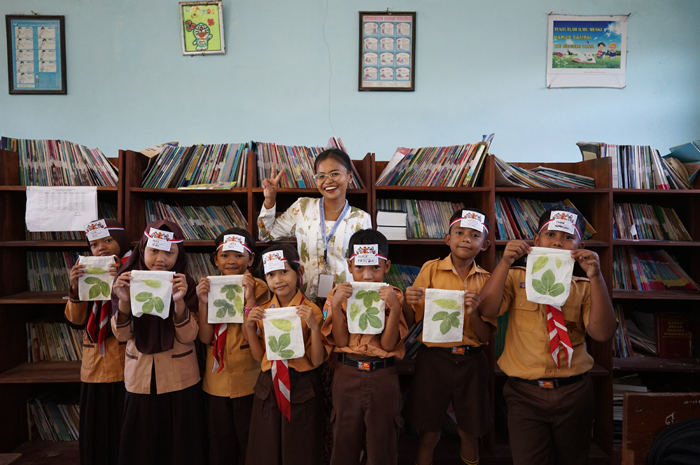Sri Wahyuningsih, produsen batik ecoprint yang jadi peraih juara 1 pemuda pelopor Disporapar Jombang