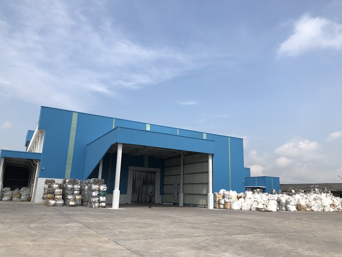 PT BIPJ di Kecamatan Kabuh, Jombang  jadi pabrik daur ulang PET lokal Indonesia pertama berteknologi foodgrade.