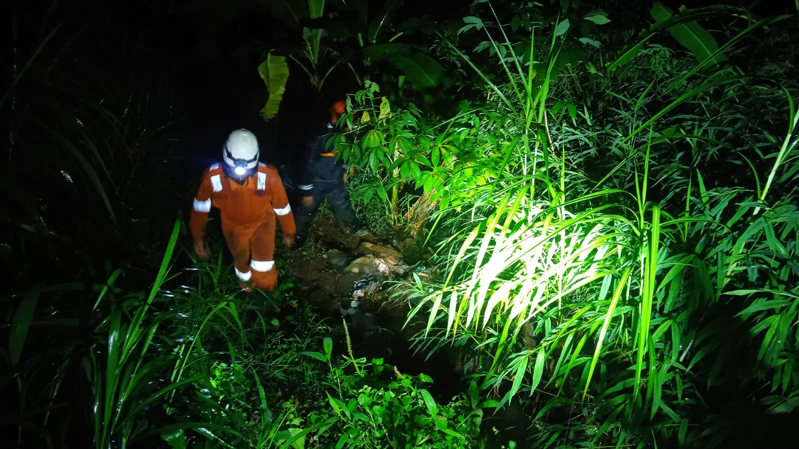 Proses pencarian anak hilang di Desa Galengdowo, Kecamatan Wonosalam Jombang
