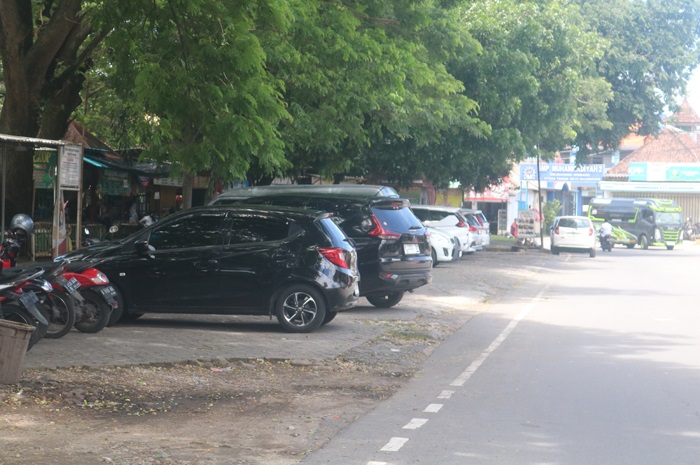 Penyelesaian pengelolaan parkir di RTH Mojoagung Jombang yang hingga kini belum klir