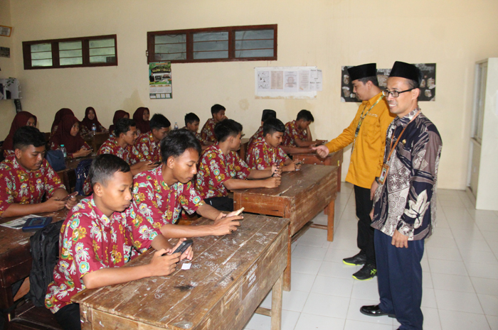 Pelaksanaan Tryout ANBK 2025 di MAN 6 Jombang