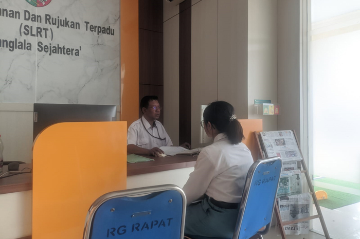 Salah satu siswa yang melakukan pengurusan Surat Keterangan miskin untuk persyaratan KIP Kuliah di Dinsos Jombang