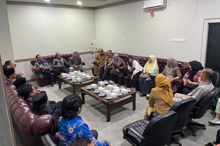 Badan Kehormatan (BK) dan Badan Musyawarah (Banmus) DPRD Ngawi kunjungi kantor DPRD Jombang Selasa (11/2) pagi.