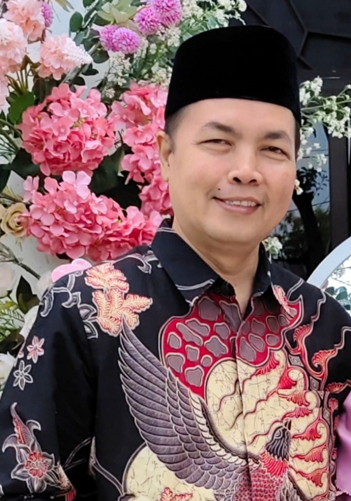 Kaseri SPd MM MPd Guru Matematika SMAN 1 Jombang