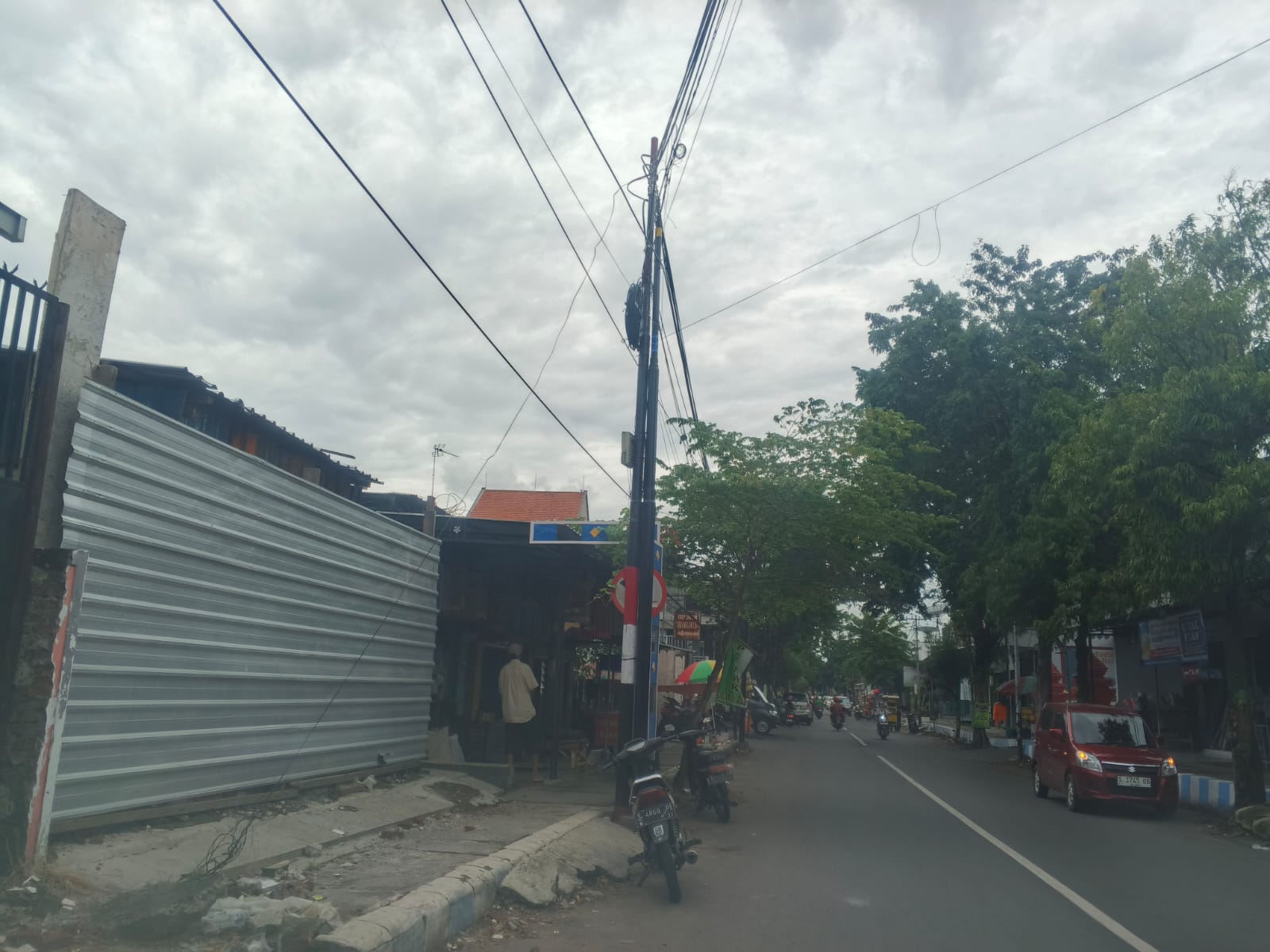 Trotoar Jl RE Martadinata Jombang yang akan direhab