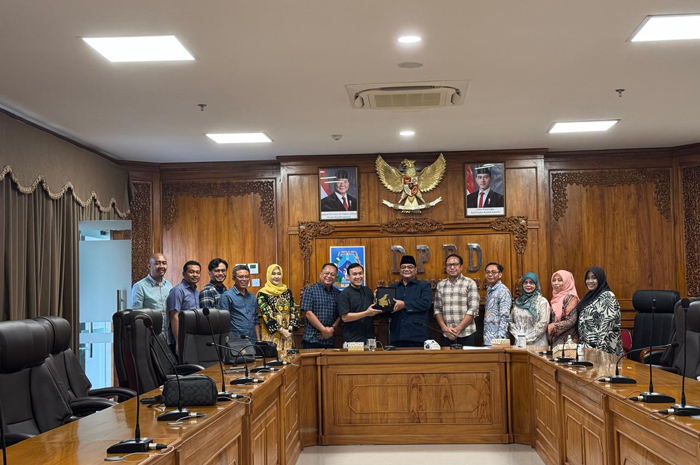 Komisi D DPRD Jombang melakukan kunjungan ke DPRD Kabupaten Sleman.