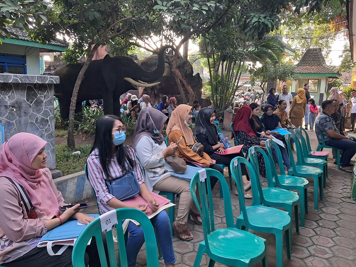 ANTRE: Proses PPDB di SDN Kepanjen 2 Jombang (15/6/2024).
