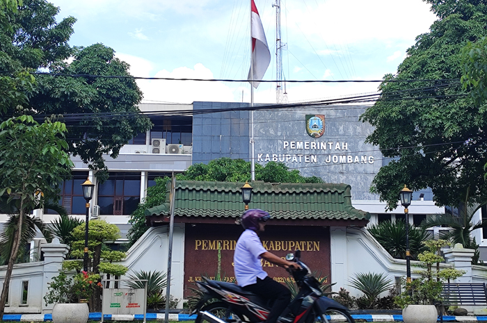 Kantor Pemkab Jombang di Jl KH Wahid Hasyim Jombang sebagai gedung utama ASN di Pemkab Jombang.