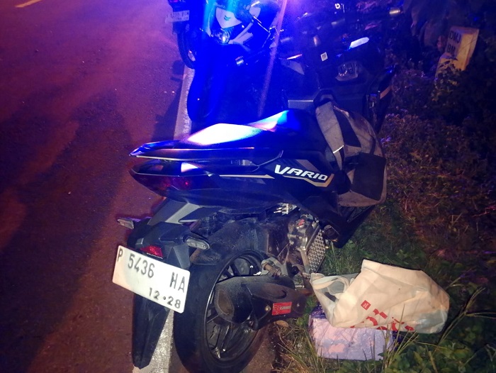 Kecelakaan maut melibatkan dua sepeda motor berlangsung di Jalur Provinsi Ploso-Gedeg, Desa Daditunggal, Kecamatan Ploso Jombang Sabtu (19/4) malam. Akibatnya, satu pemotor tewas di lokasi.
