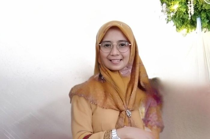 Kepala Seksi Kelembagaan dan Sarana Prasarana SMP Dinas Pendidikan dan Kebudayaan Jombang Indah Rochani ST.
