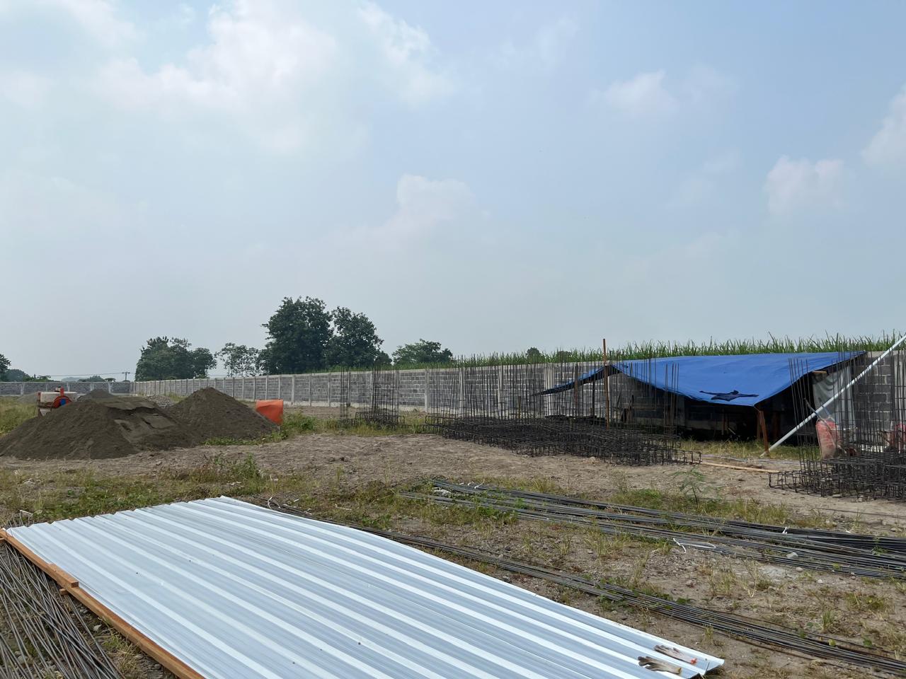 Pembangunan kandang ayam yang dikeluhkan warga di Desa Badang, Kecamatan Ngoro, Jombang
