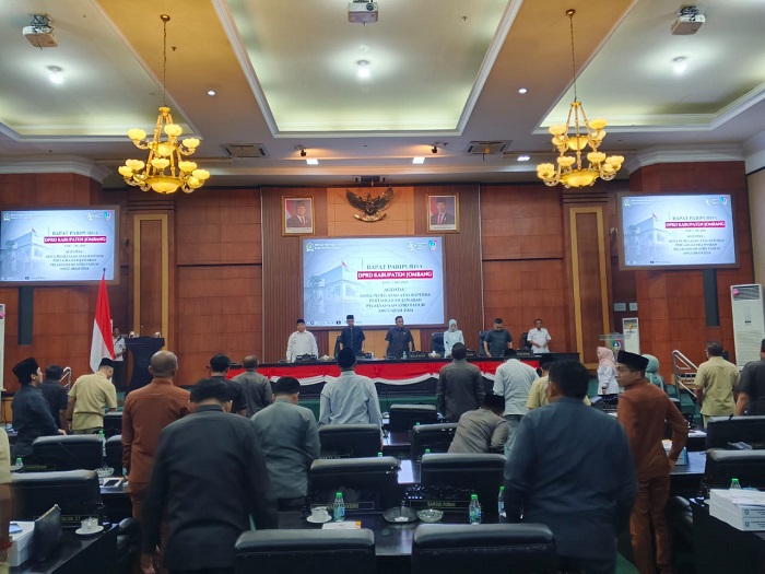 SERIUS: DPRD dan Pemkab Jombang menggelar paripurna nota pertanggungjawaban APBD 2024 Rabu (7/5) kemarin.
