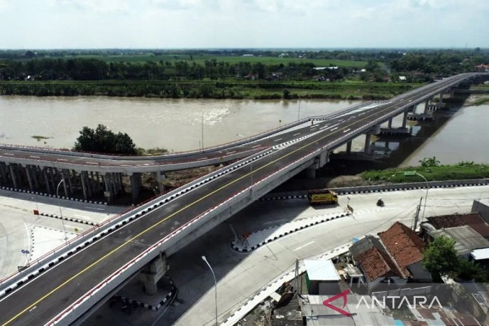 Jembatan Ploso Jombang menjadi utama penghubung kawasan industri (antaranews.com)