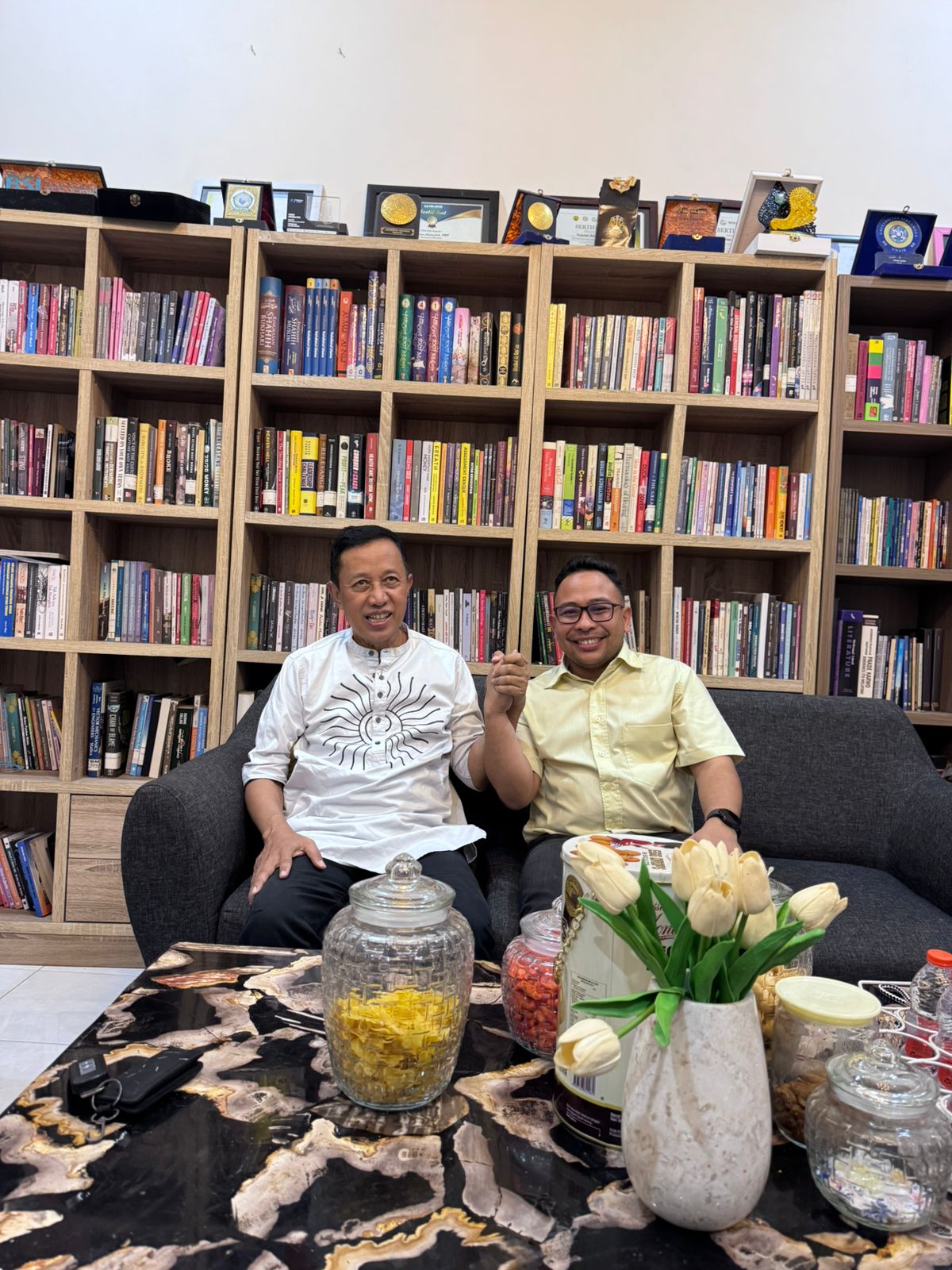 Yusron Aminulloh bersama Irfan Kharisma