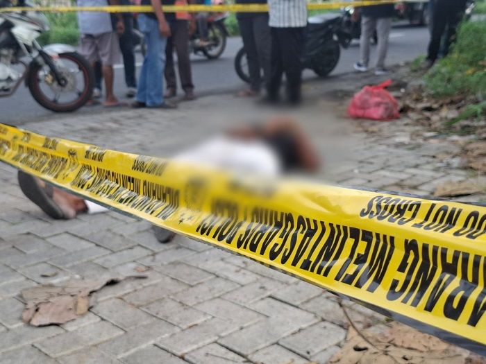 Penemuan jasad seorang pria tak dikenal alias Mr X mengejutkan warga di Dusun Pajaran, Desa/Kecamatan Peterongan Jombang Selasa (20/5) siang