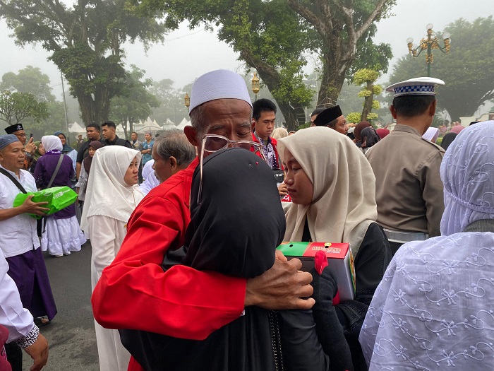 Pemberangkatan jemaah haji asal Jombang di Pendopo Kabupaten 15 Mei lalu