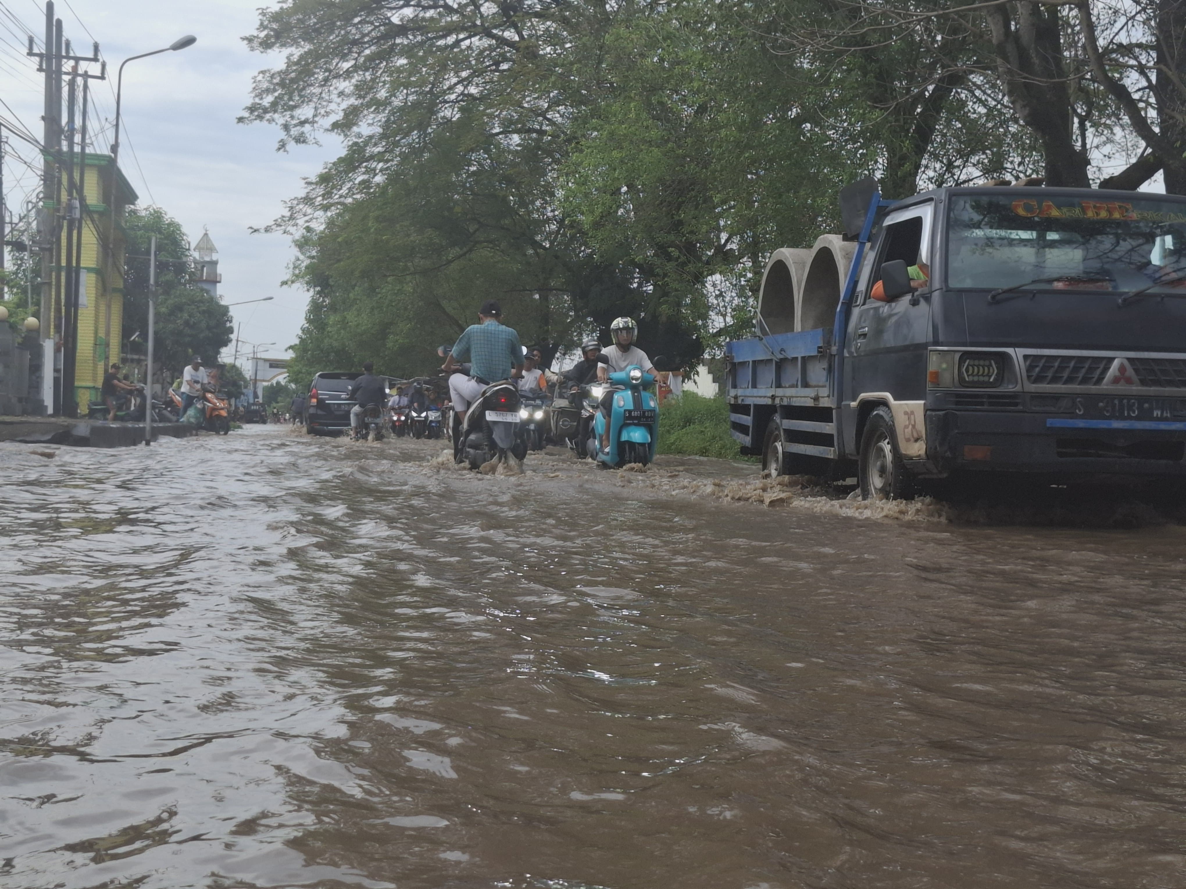 kondisi banjir di Desa/Kecamatan Sumobito Jombang