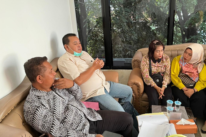 MEDIASI: Dinas Koperasi dan Usaha Mikro memanggil pengurus dan pegawai Al Kahfi Senin, (9/6).