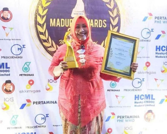 Plt Kacabdindik Jombang, Pinky Hidayati SPsi MPsi