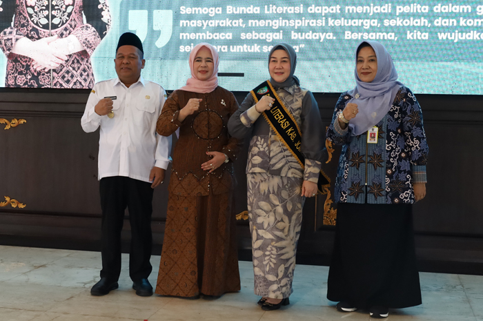 Yuliati Nugrahani Warsubi Dikukuhkan sebagai Bunda Literasi Kabupaten Jombang, Rabu (25/6)