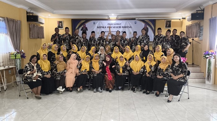 Momen pisah sambut Kepala SMAN Bareng