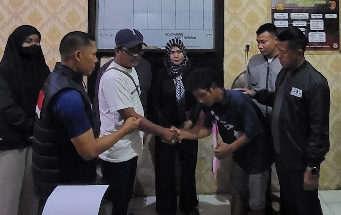 Kasus dugaan pelecehan seksual berupa begal payudara yang sempat menghebohkan warga Kecamatan Mojoagung, Kabupaten Jombang, berakhir dengan jalan damai.