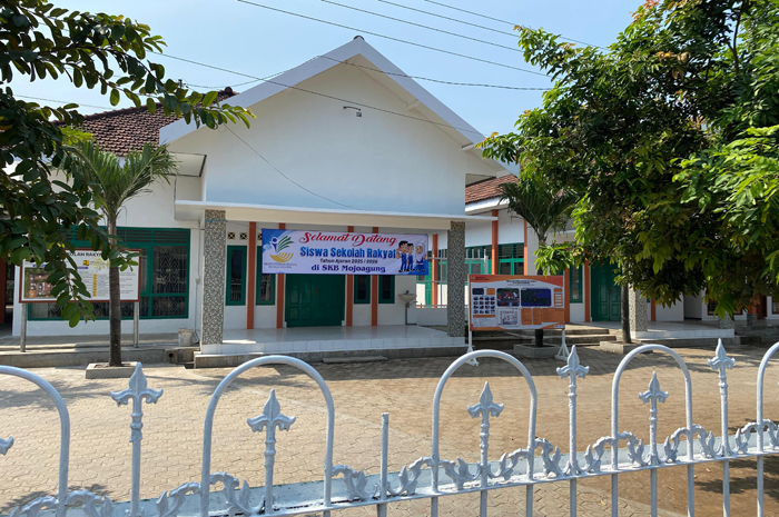 SIAP DITEMPATI: Sekolah rakyat di SKB Mojoagung bakal mulai ditempati siswa baru hari ini (13/7).