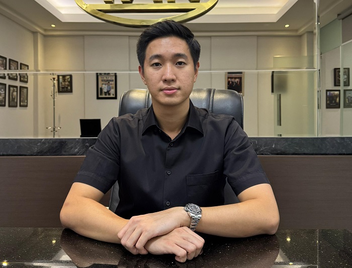 Kuasa hukum Jawa Pos Daniel Julian Tangkau