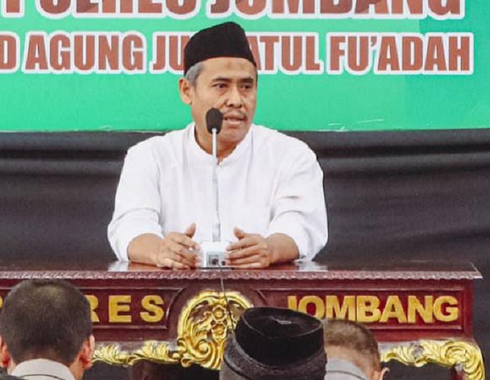 TELADAN: Ketua PD IPHI Jombang sekaligus Wakil Ketua PCNU Jombang, KH M Haris Munawir.