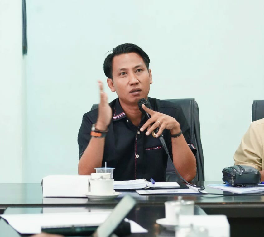 Sekretaris Fraksi PDIP DPRD Jombang Ama Siswanto